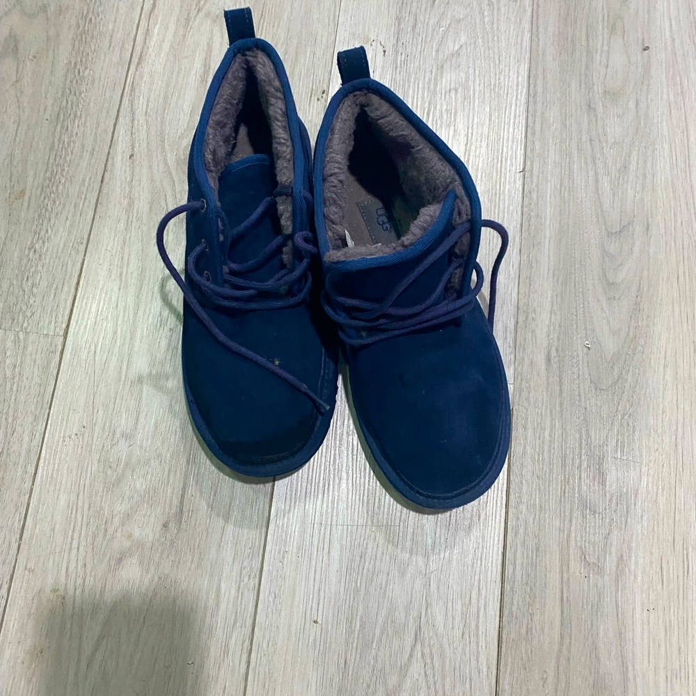 UGGS Mens Blue Neumel Classic Suede Lace-Up Chukka Boot